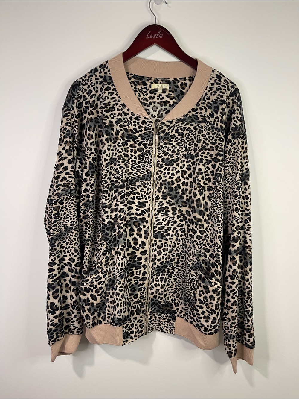 Kori Leopard Print Bomber Jacket - Beige & Black